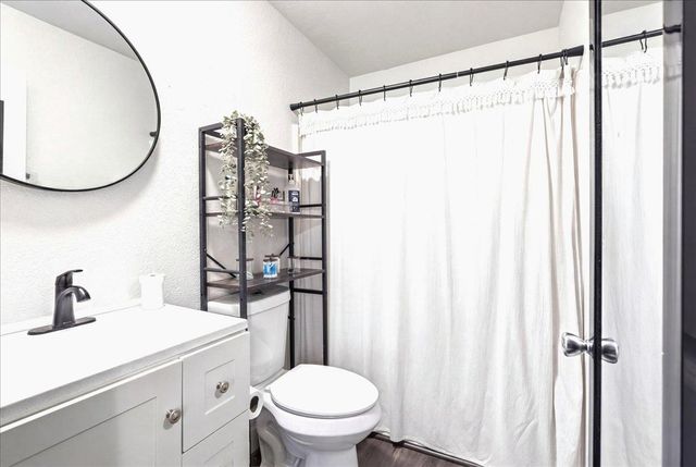 1327 Elena Dr, Ripon, CA 95366