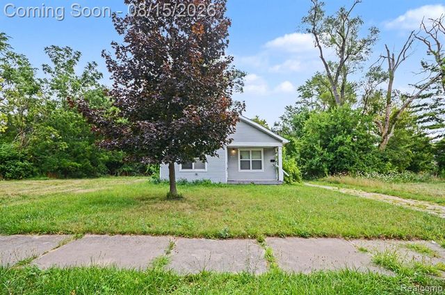 14322 Auburn Street, Detroit, MI 48223