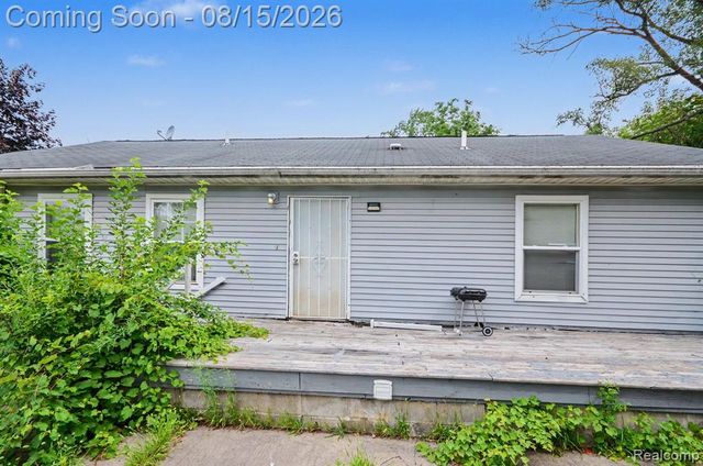 14322 Auburn Street, Detroit, MI 48223