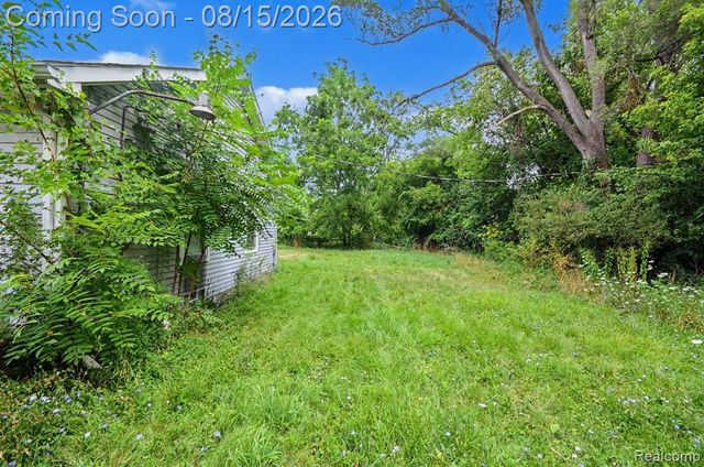 14322 Auburn Street, Detroit, MI 48223