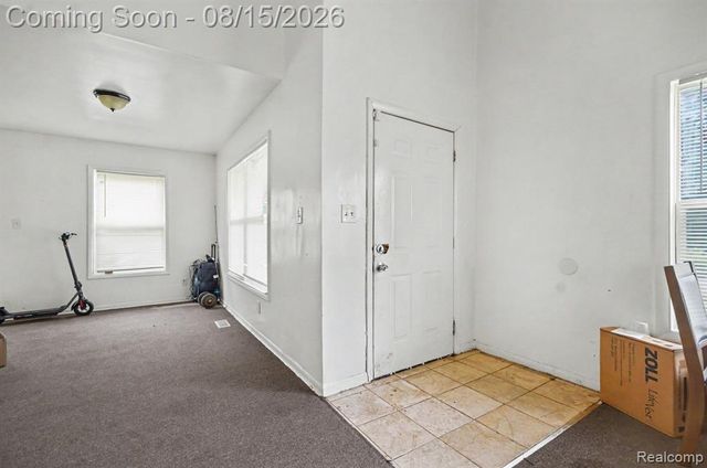 14322 Auburn Street, Detroit, MI 48223