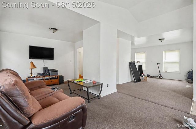 14322 Auburn Street, Detroit, MI 48223