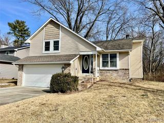 1306 Jacquelyn Court, Maryville, IL 62062