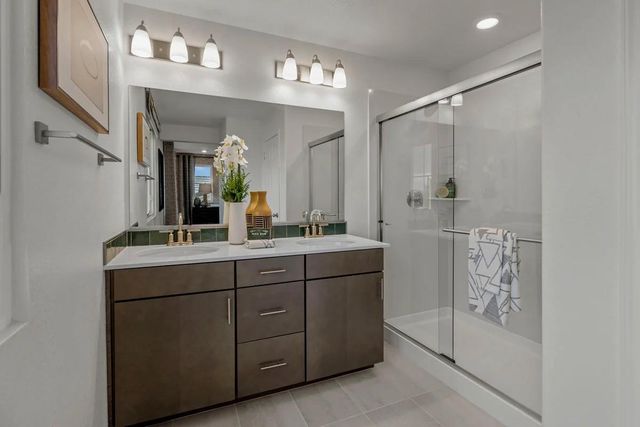 1701 Apiary Way, Hughson, CA 95326