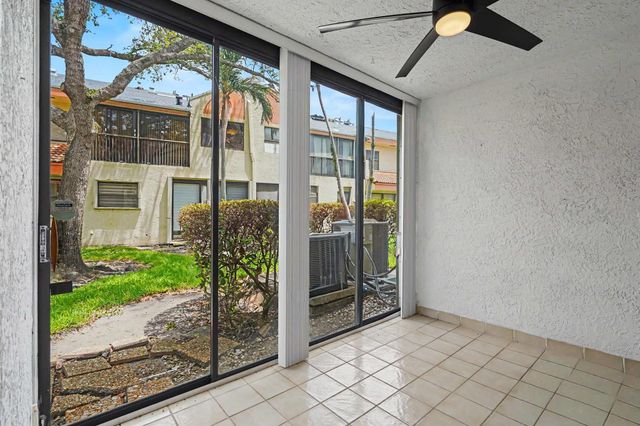 3405 Emerald Oaks Drive, Hollywood, FL 33021