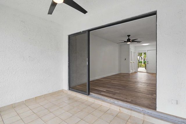 3405 Emerald Oaks Drive, Hollywood, FL 33021