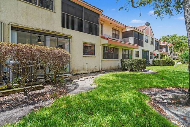 3405 Emerald Oaks Drive, Hollywood, FL 33021