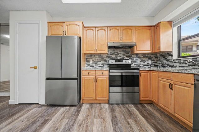 3405 Emerald Oaks Drive, Hollywood, FL 33021