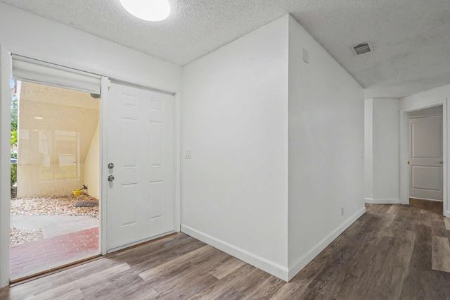 3405 Emerald Oaks Drive, Hollywood, FL 33021
