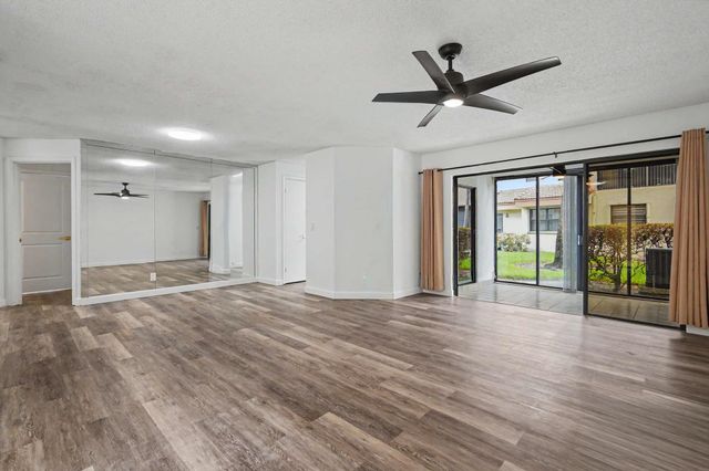 3405 Emerald Oaks Drive, Hollywood, FL 33021
