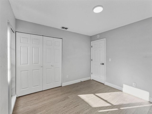 10707 CROWNGATE LANE, Tampa, FL 33624