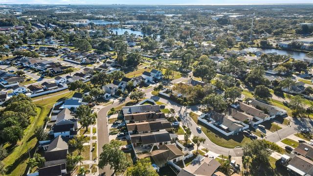 10707 CROWNGATE LANE, Tampa, FL 33624