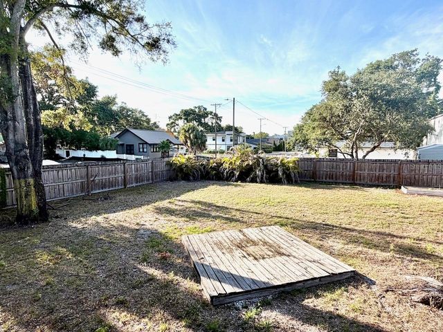 419 W PARK AVENUE, Tampa, FL 33602
