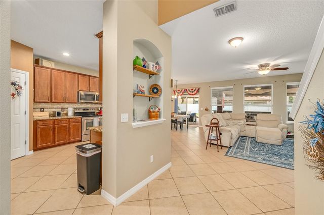 2711 CYPRESS TREE TRAIL, St Cloud, FL 34772