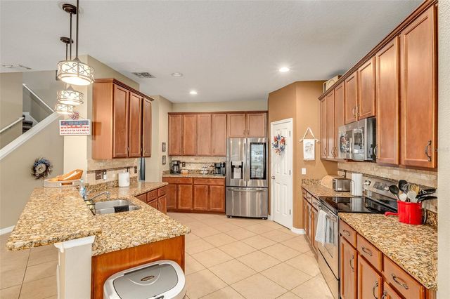2711 CYPRESS TREE TRAIL, St Cloud, FL 34772