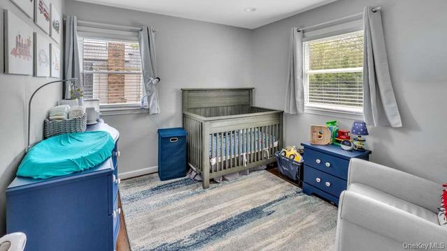16 Kingsley Road, Huntington, NY 11743