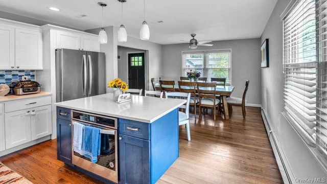 16 Kingsley Road, Huntington, NY 11743