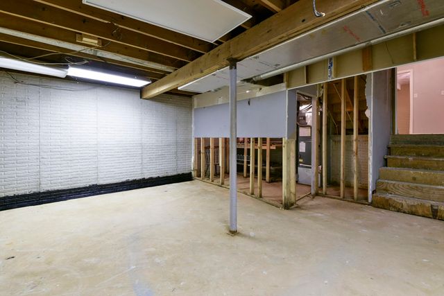 103 Elementary Rd. Road, Reeds Spring, MO 65737