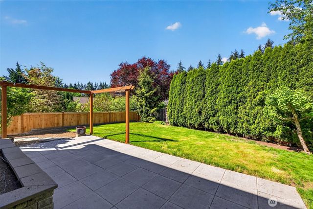 13505 174th Avenue NE, Redmond, WA 98052