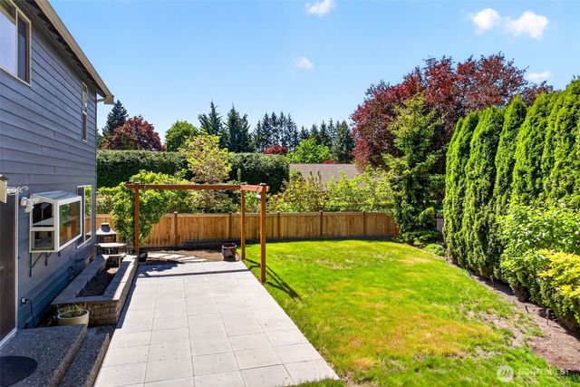 13505 174th Avenue NE, Redmond, WA 98052