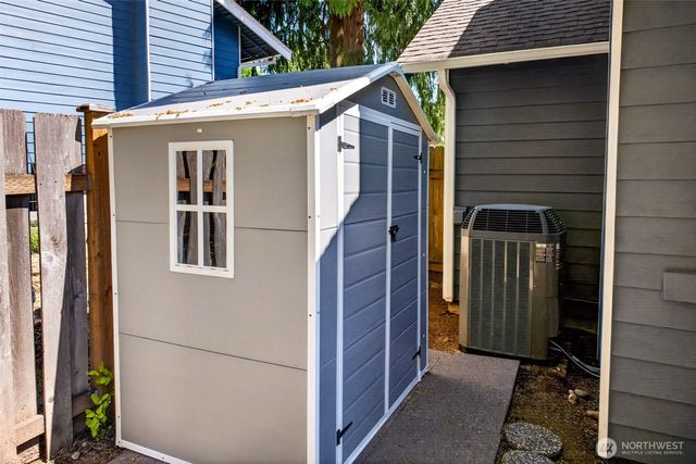 13505 174th Avenue NE, Redmond, WA 98052