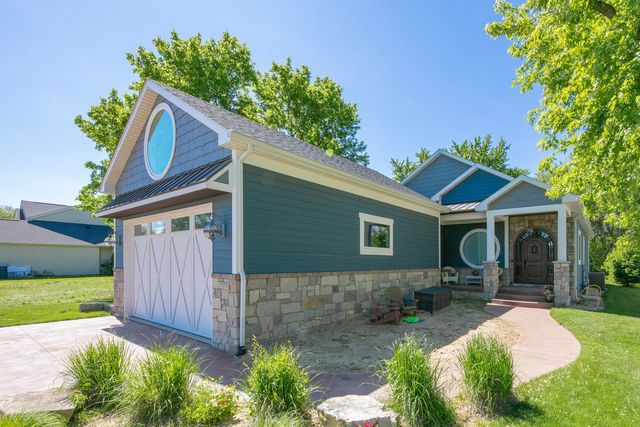 21373 Sail Bay Drive, Cassopolis, MI 49031