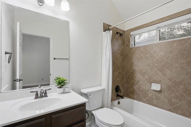 6225 Antigo LN, Austin, TX 78739