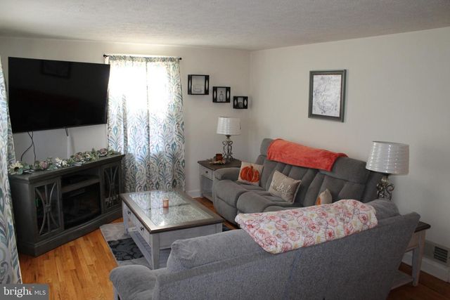 117 W OATES AVE, Winchester, VA 22601