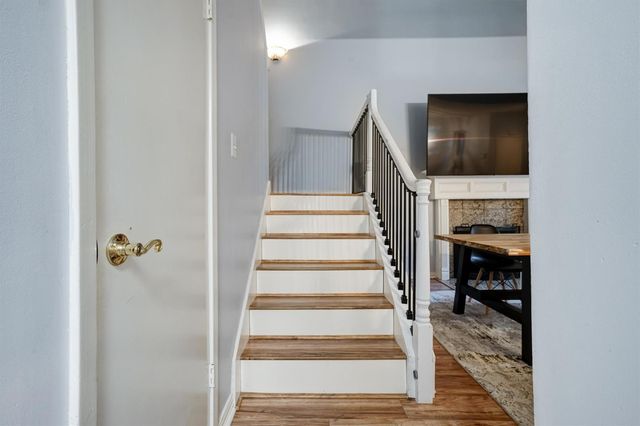 2601 Augusta Drive 26, Houston, TX 77057