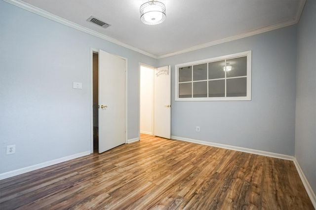 2601 Augusta Drive 26, Houston, TX 77057