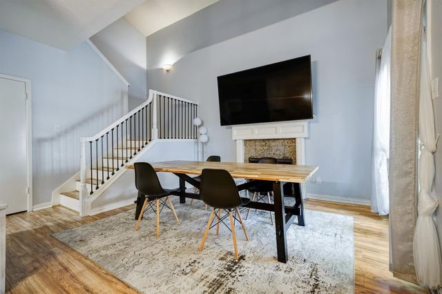 2601 Augusta Drive 26, Houston, TX 77057