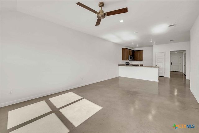910 Switchgrass Drive, Killeen, TX 76543