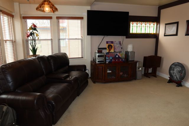 9766 S Prospect Avenue, Chicago, IL 60643