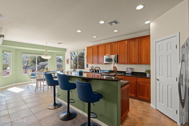 2292 E Skywalker Way, Green Valley, AZ 85614