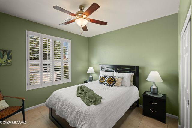 2292 E Skywalker Way, Green Valley, AZ 85614