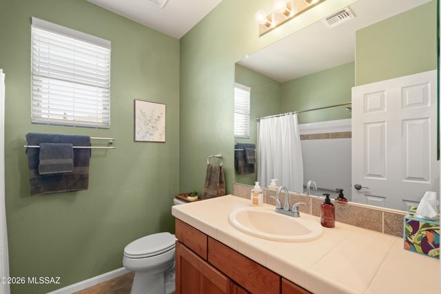 2292 E Skywalker Way, Green Valley, AZ 85614