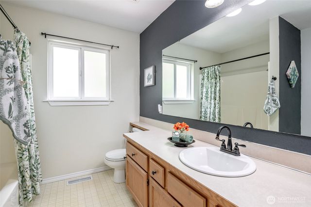 6004 Regents Lane SE, Olympia, WA 98513