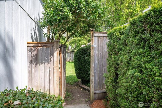6004 Regents Lane SE, Olympia, WA 98513