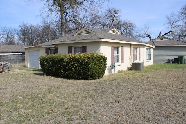 453 S Redford Lane, White Settlement, TX 76108