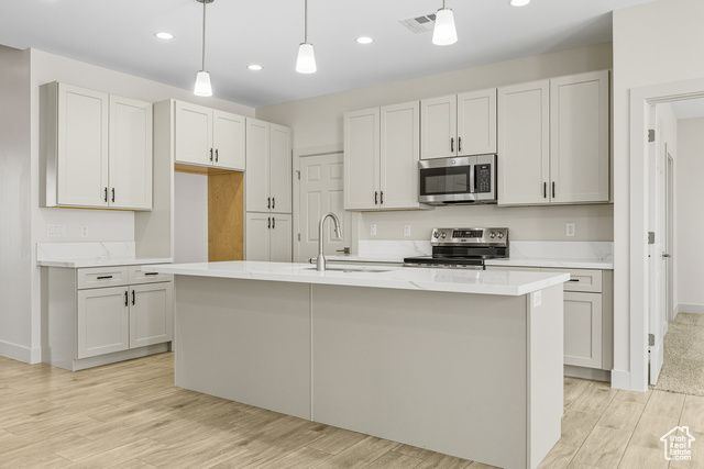 2175 W 320 S, Hurricane, UT 84737