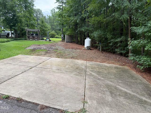 124 Kansas Drive, Louisburg, NC 27549