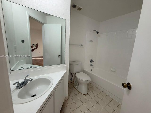 2550 SW 18th Ter 1807, Fort Lauderdale, FL 33315
