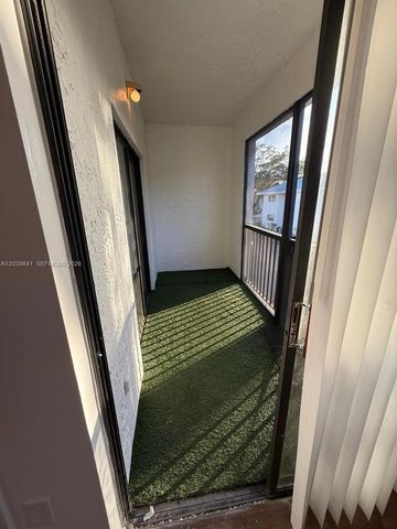 2550 SW 18th Ter 1807, Fort Lauderdale, FL 33315