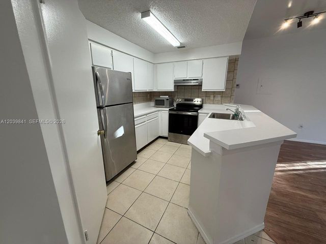 2550 SW 18th Ter 1807, Fort Lauderdale, FL 33315