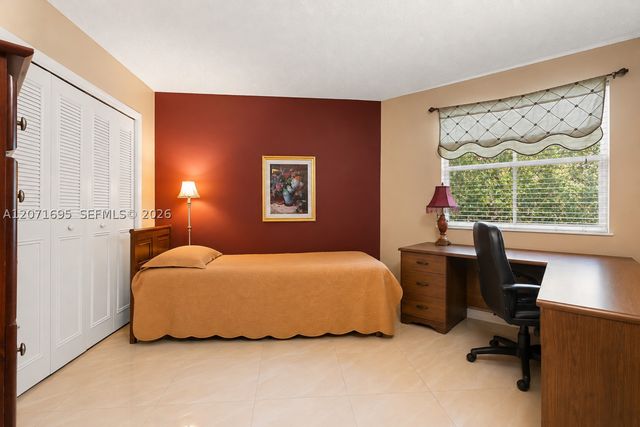 6276 NW 186th ST 305, Hialeah, FL 33015
