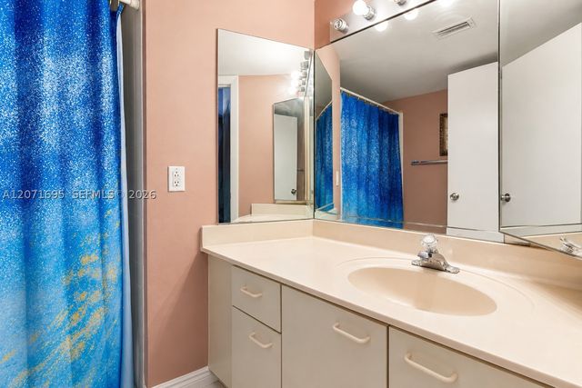 6276 NW 186th ST 305, Hialeah, FL 33015