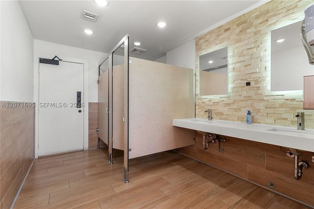 6276 NW 186th ST 305, Hialeah, FL 33015