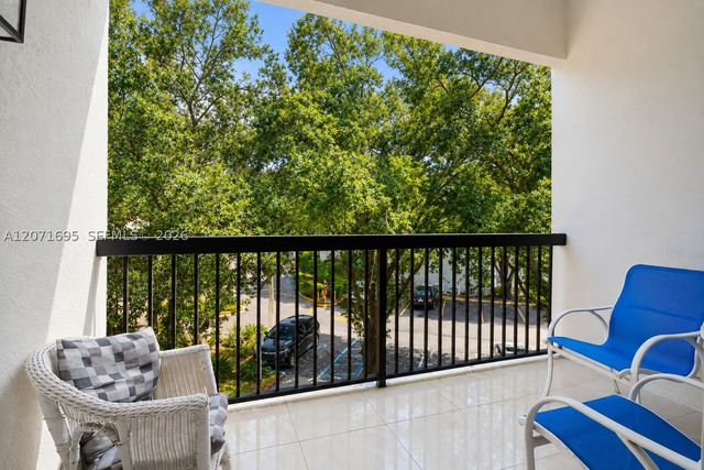 6276 NW 186th ST 305, Hialeah, FL 33015