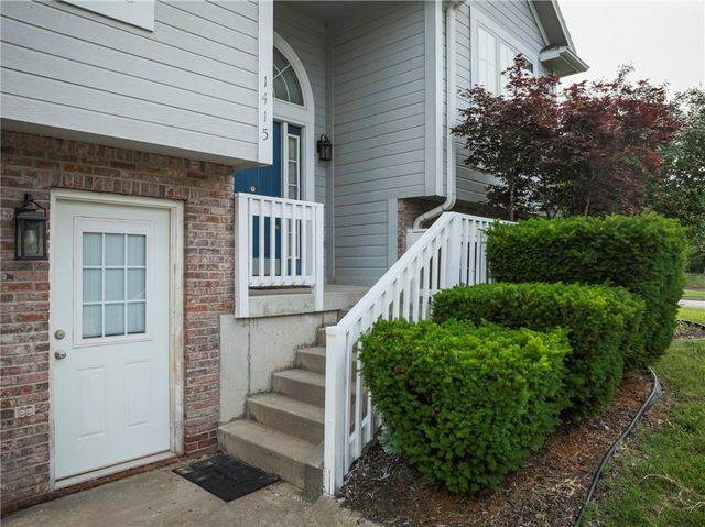 1415 Kimberly Drive, Warrensburg, MO 64093