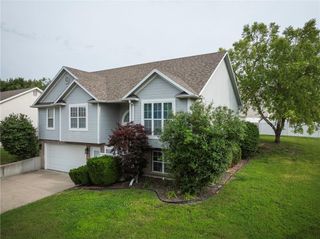1415 Kimberly Drive, Warrensburg, MO 64093